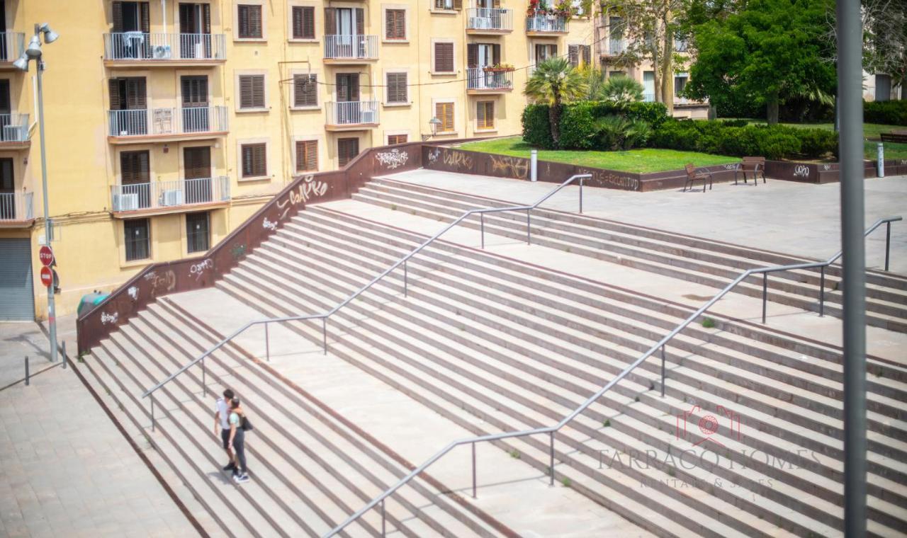 Tarracohomes, Th134 Apartamento Moderno En El Centro De タラゴナ エクステリア 写真